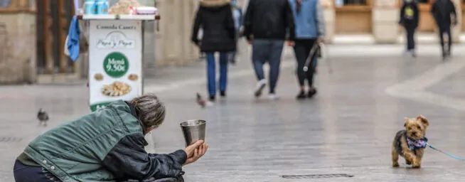 España tiene 330.000 personas más en riesgo de pobreza que en 2019