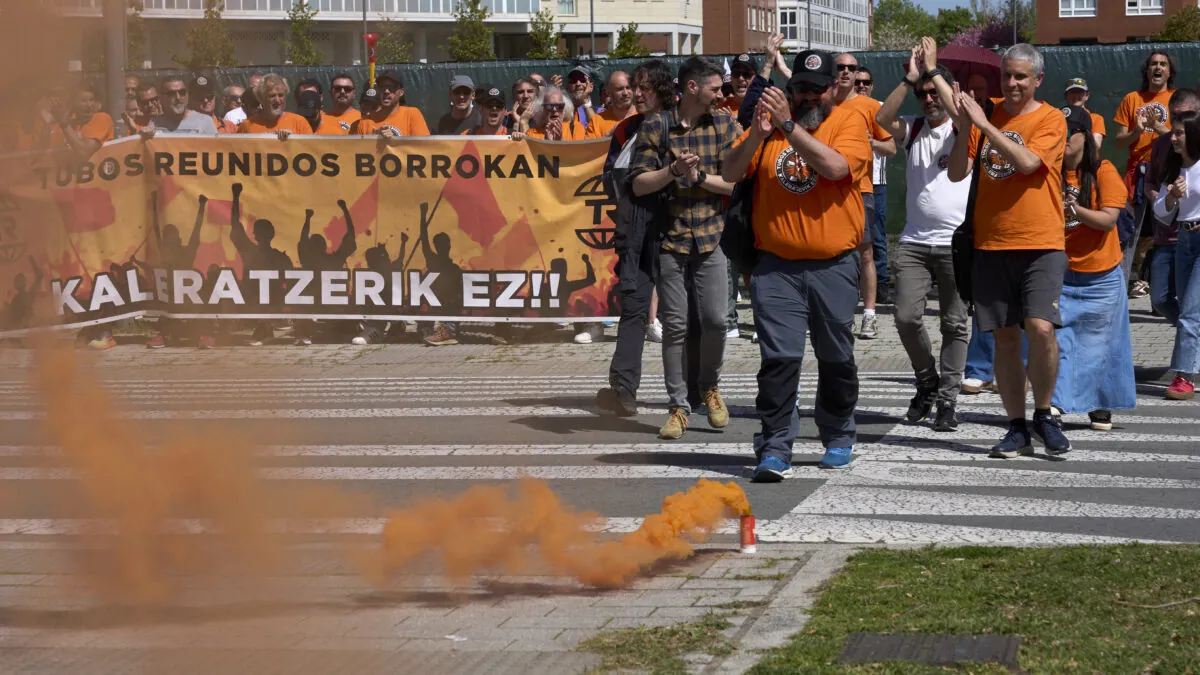 La plantilla de Tubos Reunidos exige explicaciones por el rescate: «Lo malgastaron»