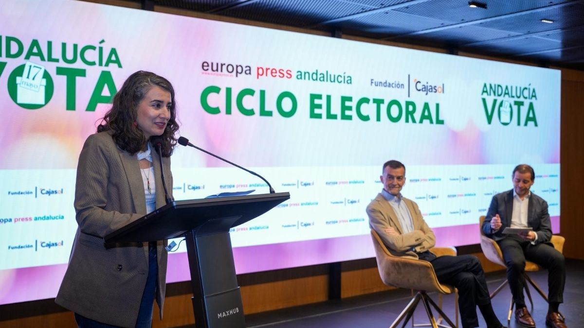 Maíllo reivindica la unidad de la izquierda junto a Irene de Miguel para avanzar frente a PP-Vox