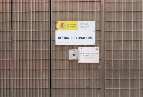 Suben un 3.500% los extranjeros mayores de 65 años que llegan con arraigo familiar