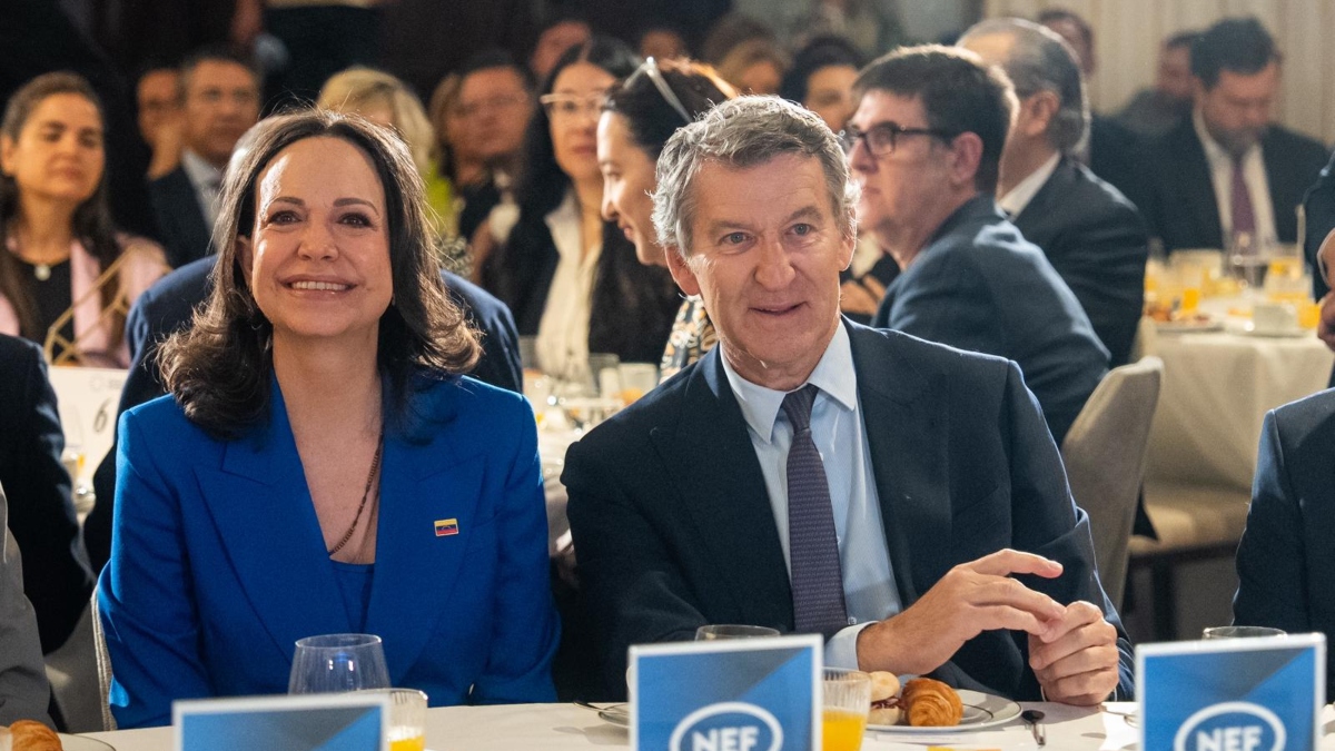 Machado da un apoyo implícito a Feijóo para unas elecciones «muy pronto» en España