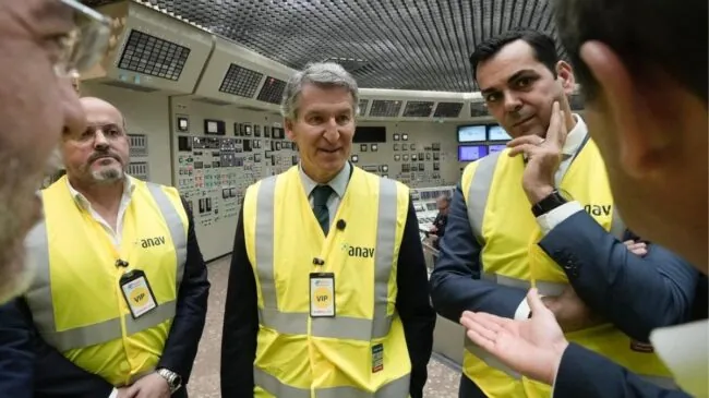 Feijóo alerta de que España sufre una situación de «apagón democrático similar al eléctrico»