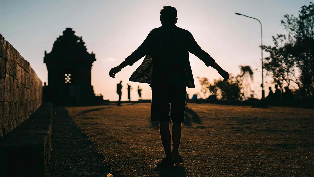 Boris Cyrulnik, neuropsiquiatra, lo aclaró hace 25 años: «Hay que saber que la felicidad no es un estado inmutable; y la desdicha, tampoco»