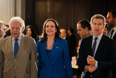 Feijóo ve coherente que Machado no se reúna con Sánchez por sus vínculos con el régimen