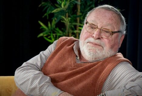 Fernando Savater (78), filósofo español: «Darse la buena vida no es tener lujos, sino darse una vida humana. Y la vida humana es convivencia»