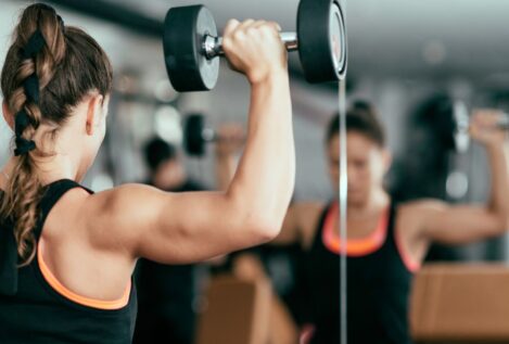 Ada Rodríguez, entrenadora personal: «Si quieres comenzar a ver los resultados de entrenar, lo ideal es hacer tres días de fuerza a la semana»