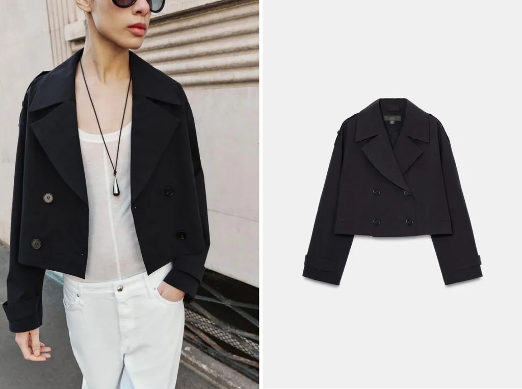 Gabardina corta en azul marino de Zara. (PVP: 39.95€)