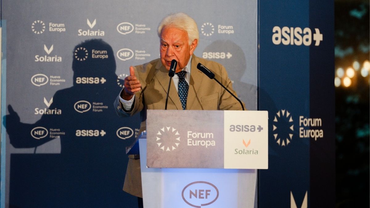 Felipe González pide el regreso «con garantías» de María Corina Machado a Venezuela