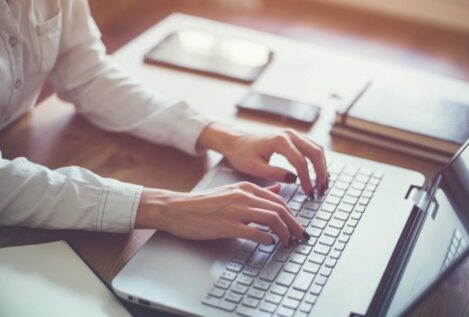 La IA destruirá entre 1,7 y 2,3 millones de empleos en España en la próxima década