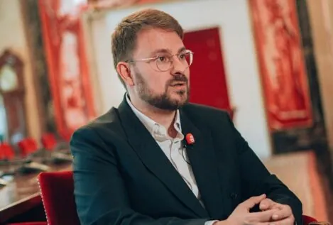 Sumar propone destinar 2.000 millones a comprar viviendas a particulares y fondos