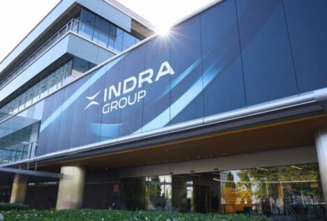 Indra subestimó Ormuz frente a Suez antes de la guerra de Irán en su informe para inversores