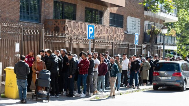 El Gobierno declara «secretos» los documentos  sobre la regularización de inmigrantes