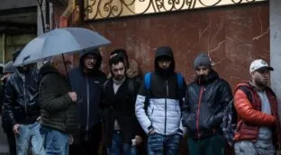 España concentra uno de cada tres nuevos inmigrantes en la UE y suma 700.000 en un año