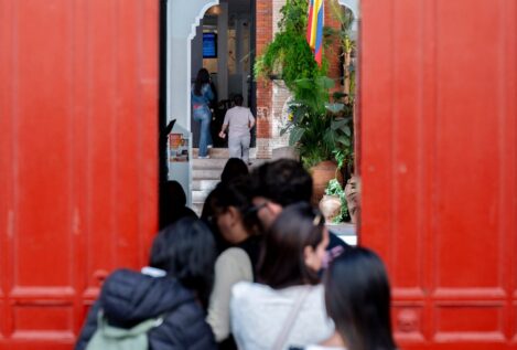 Los funcionarios critican el decreto sobre la regularización: «Es malo y favorece el fraude»