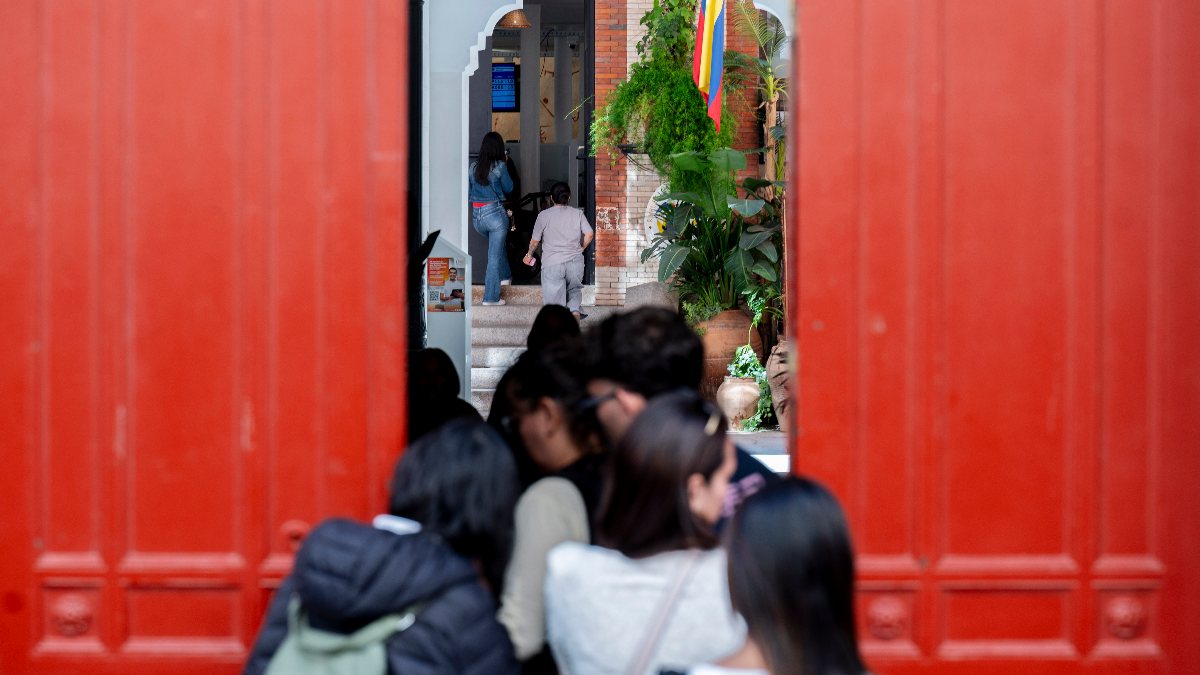 Los funcionarios critican el decreto sobre la regularización: «Es malo y favorece el fraude»