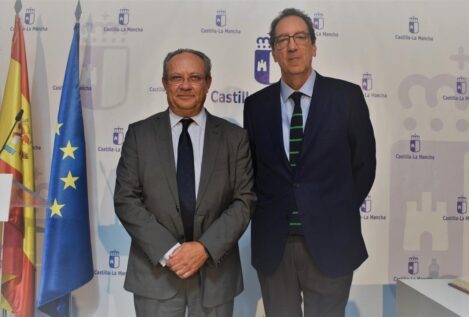 El interventor de Castilla-La Mancha dona al PSOE y lo incluye en su declaración de bienes