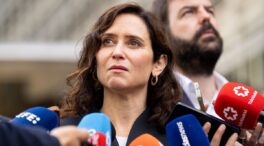 Ayuso cree que algunos requisitos del pacto entre PP y Vox en Extremadura «no son legales»