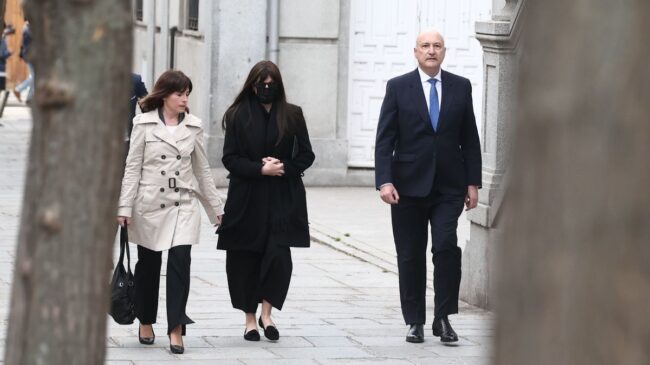 Ábalos y Koldo se coordinan para destapar un pacto oculto entre Jésica y Aldama