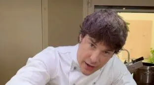 Jordi Cruz, chef catalán: «Para que las patatas o las zanahorias se cuezan bien, el truco es empezar con agua fría; no lo hagas con el calabacín»