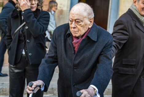 Junts suspende la delegación para acompañar a Pujol «por petición expresa de la familia»