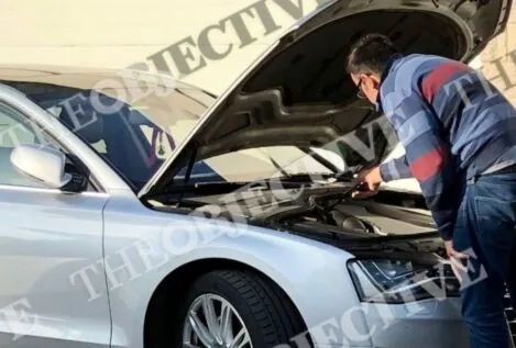 El hermano de Koldo barría los coches de Aldama en busca de balizas de la Policía