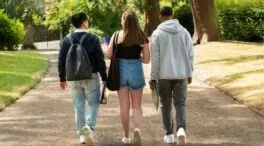 El 68% de los jóvenes está insatisfecho con la democracia y la mitad aboga por «mano dura»