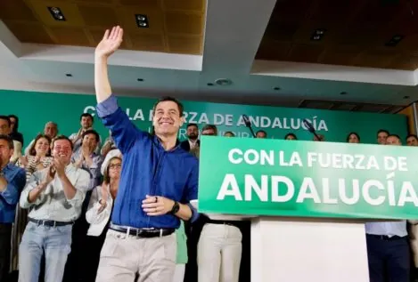 Juanma Moreno blinda la absoluta a un mes del 17-M, según la última encuesta de GAD3