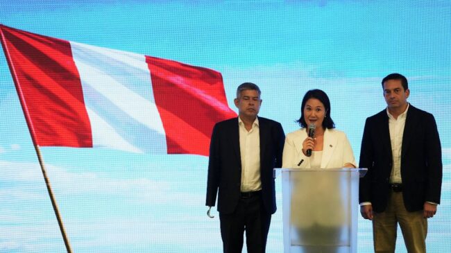 La hija del dictador Alberto Fujimori vence en las elecciones de Perú con el 18% de los votos
