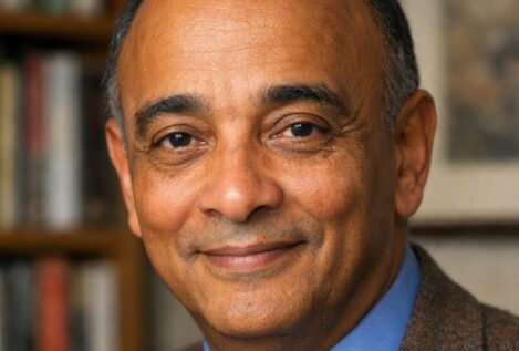 Kwame Anthony Appiah (71), filósofo:«La felicidad se construye entendiendo quiénes somos y eligiendo cómo actuamos en el mundo»