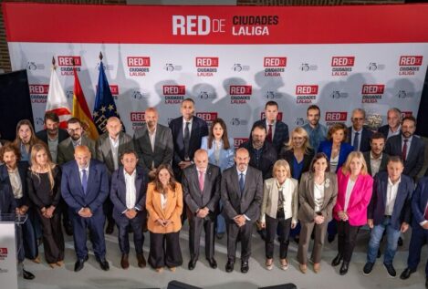 La FEMP y LaLiga lanzan una red de ciudades para combatir la violencia y el odio en el deporte