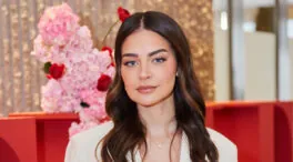 Laura Escanes celebra su 30 cumpleaños con una foto con Carles, su desconocido padre