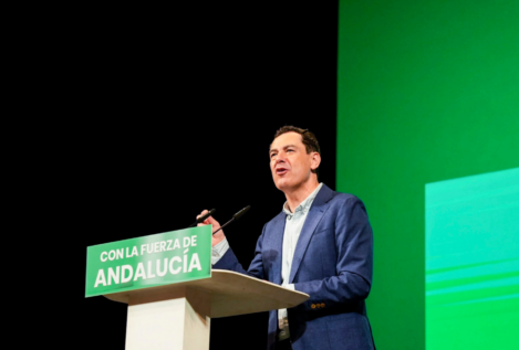 Juanma Moreno pide «hasta el último voto» para no depender de Vox en Andalucía