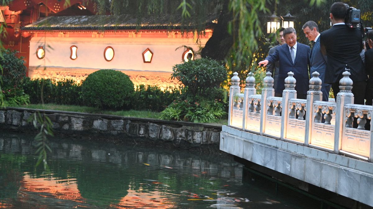 Las empresas españolas redujeron en 2025 su inversión en China al nivel más bajo en 30 años