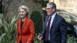 Von der Leyen respalda la iniciativa de Starmer de una coalición que trabaje para reabrir Ormuz