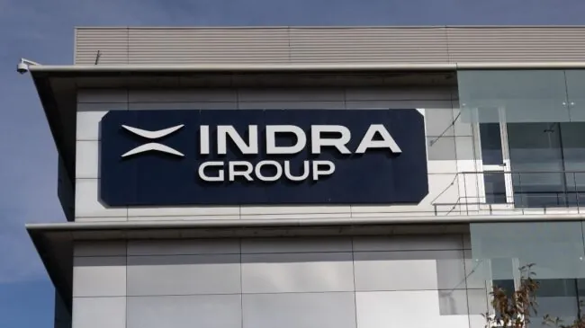 Goldman Sachs eleva su número de acciones de Indra y roza el 11%