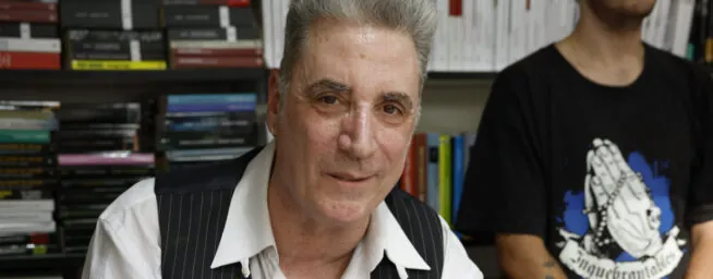 Loquillo, más allá del cantante: un bulto en el cuello que le paralizó, su hijo Cayo y la dura enfermedad de su mujer