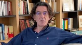 Luc Ferry (75), filósofo francés: «La búsqueda de felicidad en la modernidad pasa por encontrar sentido fuera de las antiguas estructuras religiosas»