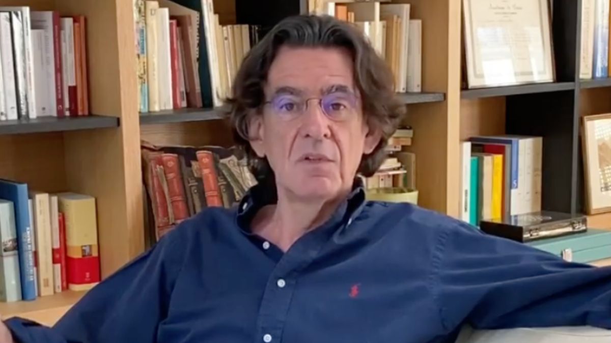 Luc Ferry (75), filósofo francés: «La búsqueda de felicidad en la modernidad pasa por encontrar sentido fuera de las antiguas estructuras religiosas»