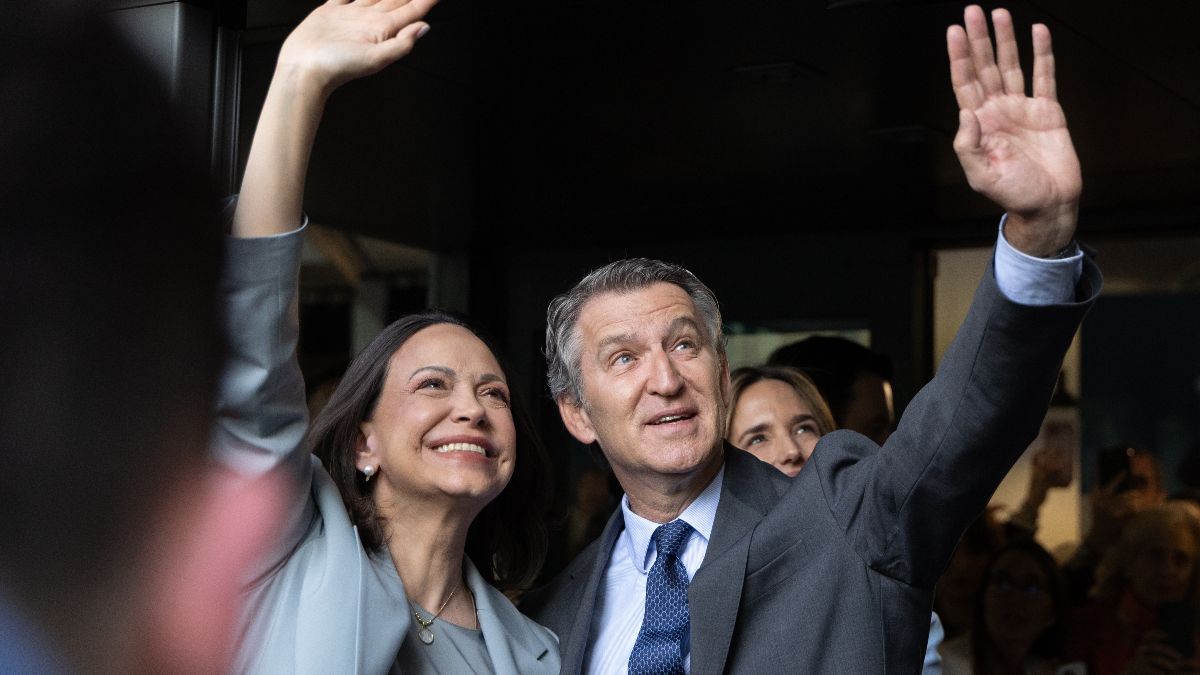 Feijóo, a Machado: «España está con la libertad, no con la dictadura escondida en Barajas»