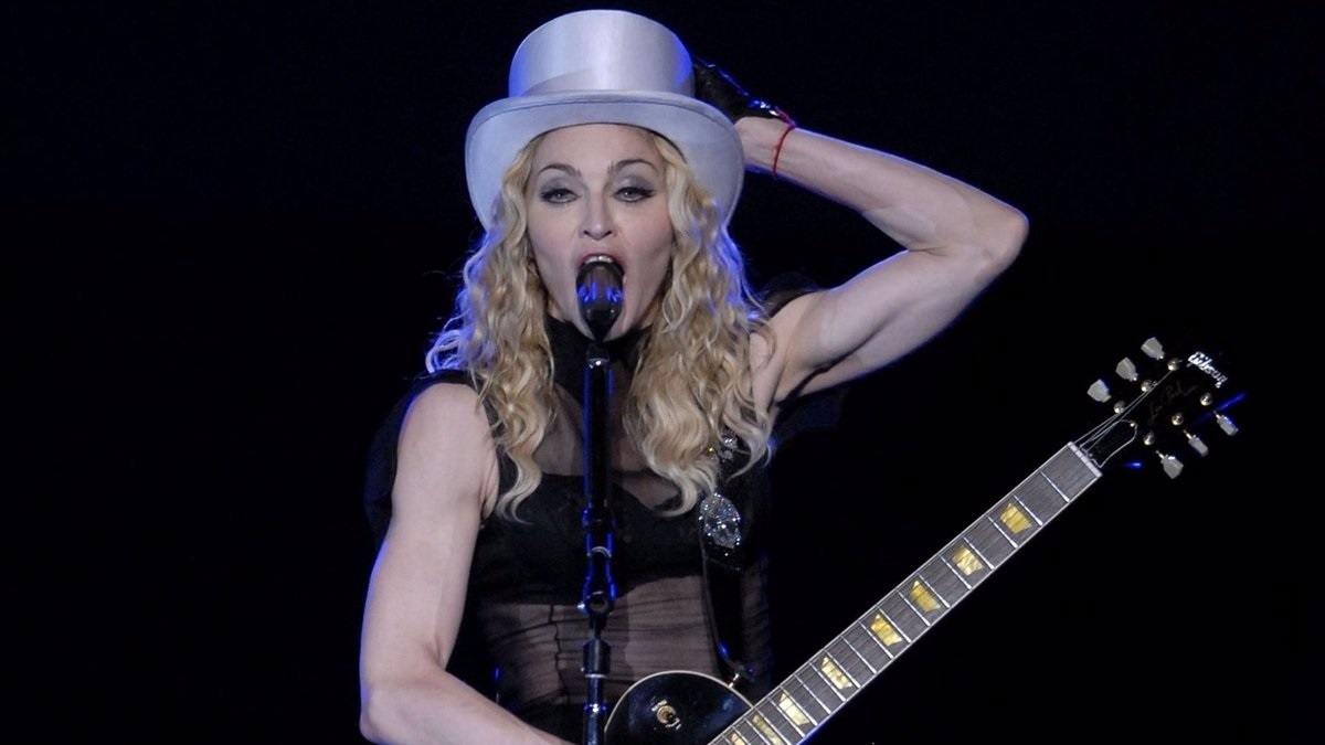 Madonna denuncia el robo del mítico traje que usó en Coachella y ofrece una recompensa