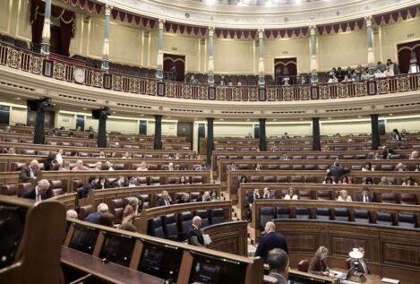 El Congreso tumba la ley del PSOE para hacer a la CNMC vigía de las plataformas digitales