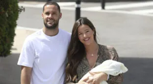 Malena Costa (36) abre la puerta a seguir ampliando la familia con Mario Suárez tras su tercer hijo: «Por mí tendría dos o tres más»