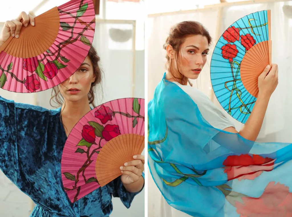 Accesorios pintados a mano sobre seda de la firma Margaret de Arcos