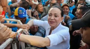 María Corina Machado imita a Milei en España: sin reuniones con el Rey ni con Sánchez