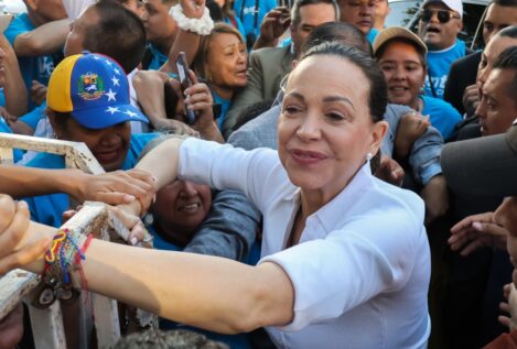 María Corina Machado imita a Milei en España: sin reuniones con el Rey ni con Sánchez