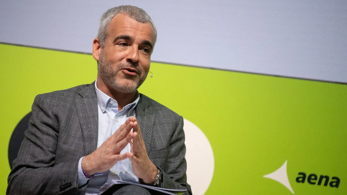 La revuelta en los aeropuertos complica la reelección de Maurici Lucena al frente de AENA