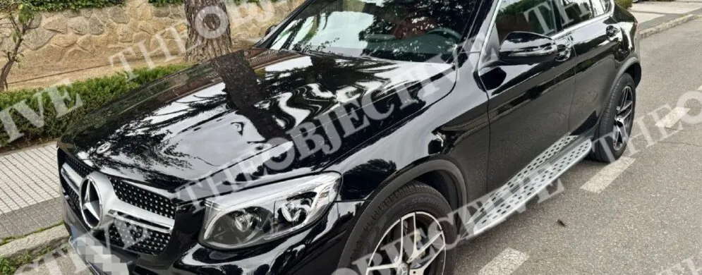 Pedro Sánchez se inventó el mito del Peugeot para ocultar un Mercedes de 70.000 euros