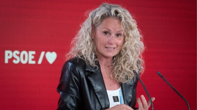 El PSOE exige a Moreno alzar la voz contra el pacto PP-Vox que no quiere para Andalucía