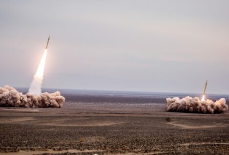 Irán anuncia un ataque contra aviones de EEUU y un centro de datos de Amazon en Baréin