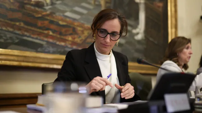 García acusa al comité de huelga de deslealtad y los sindicatos médicos exigen su dimisión